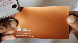 Avery Matte Metallic Blaze Orange, rozmer 1,52m x 2,5m