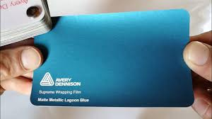 Avery Lagoon Blue Matte Metallic, rozmer 1,52m x 1,5m