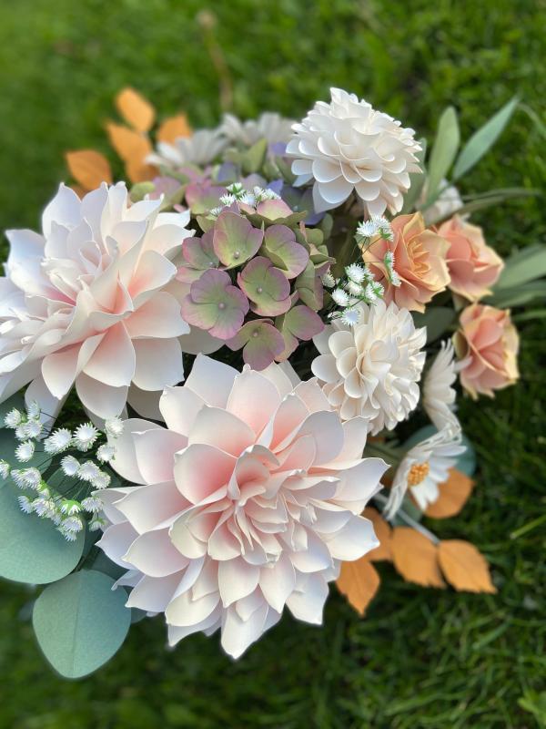 Dokonalá kytica z papierových kvetov na každú príležitosť
